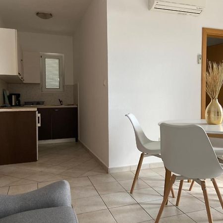 Apartman Marko Antonio 1 Appartement Crikvenica Buitenkant foto